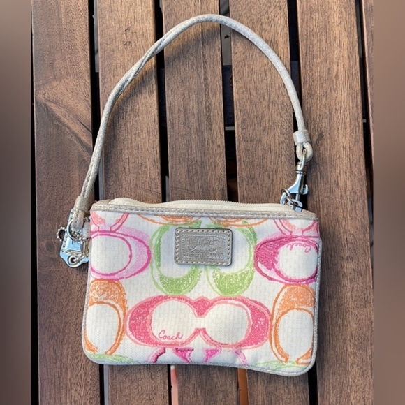 Coach Poppy Vintage Multicolor Wristlet - Picture 2 of 9